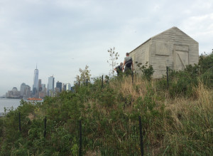 Rachel Whiteread, Cabin, concrete and bronze, installation view on Governors Island, 2016.